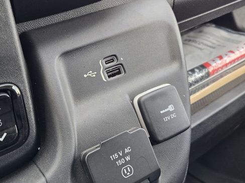 Used 2023 RAM ProMaster 3500 w/ Convenience Group image 14