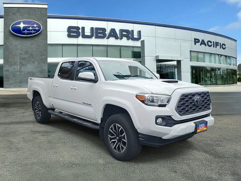 Used 2020 Toyota Tacoma TRD Sport w/ Technology Package RWD image 1
