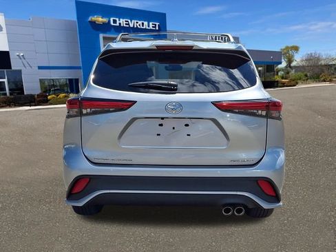 Used 2023 Toyota Highlander XSE AWD/4WD image 24