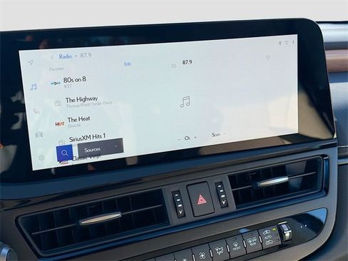 New 2025 Lexus ES 350 w/ Premium Package image 32