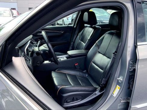 Used 2017 Chevrolet Impala Premier w/ Enhanced Convenience Package FWD image 24