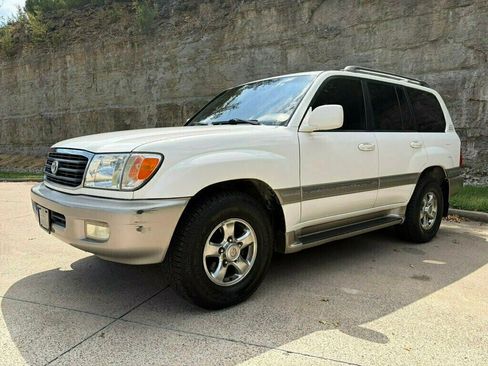 Used 2001 Toyota Land Cruiser w/ Convenience Pkg AWD/4WD image 8