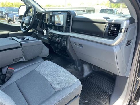 Used 2025 Ford F350 XLT w/ FX4 Off-Road Package image 14