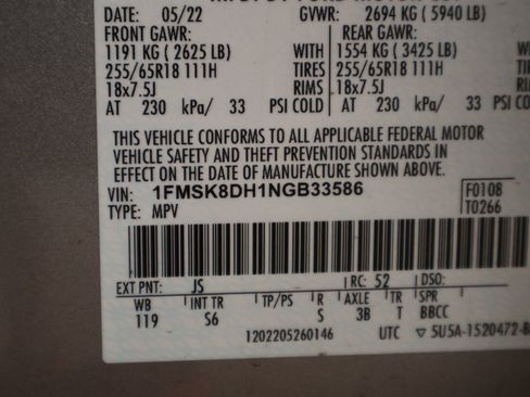 Used 2022 Ford Explorer XLT w/ Equipment Group 202A AWD/4WD image 47