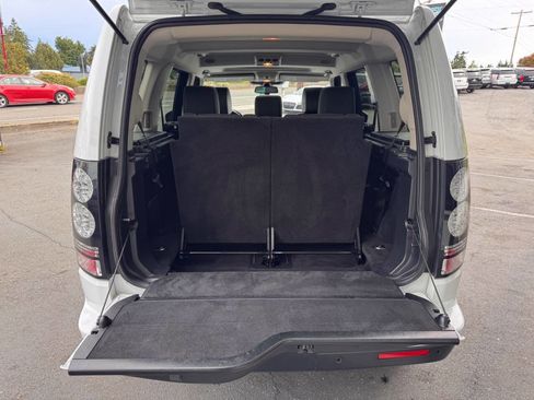 Used 2016 Land Rover LR4 HSE LUX AWD/4WD image 8