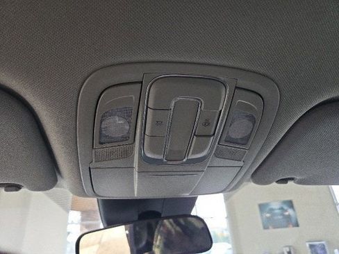 Used 2019 Hyundai Santa Fe SE image 15