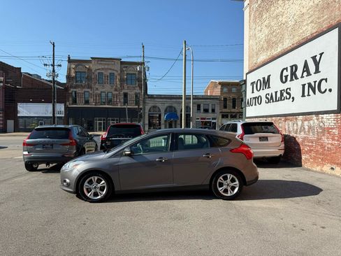 Used 2013 Ford Focus SE FWD image 5