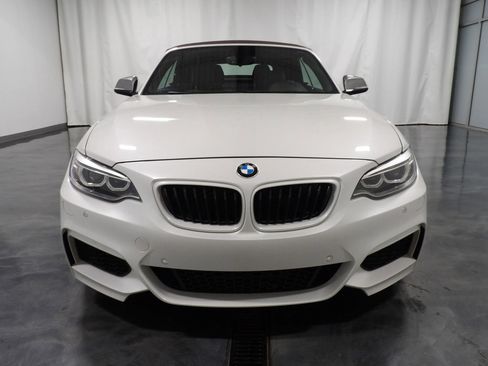 Used 2016 BMW M235i xDrive Convertible image 3