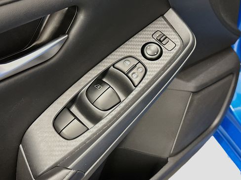 Used 2025 Nissan Sentra SV image 15