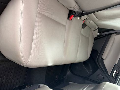 Used 2015 Subaru Forester 2.5i Touring AWD/4WD image 21