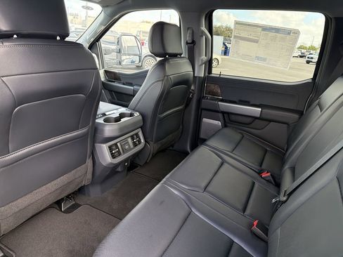 New 2026 Ford F350 Lariat w/ Black Appearance Package AWD/4WD image 15