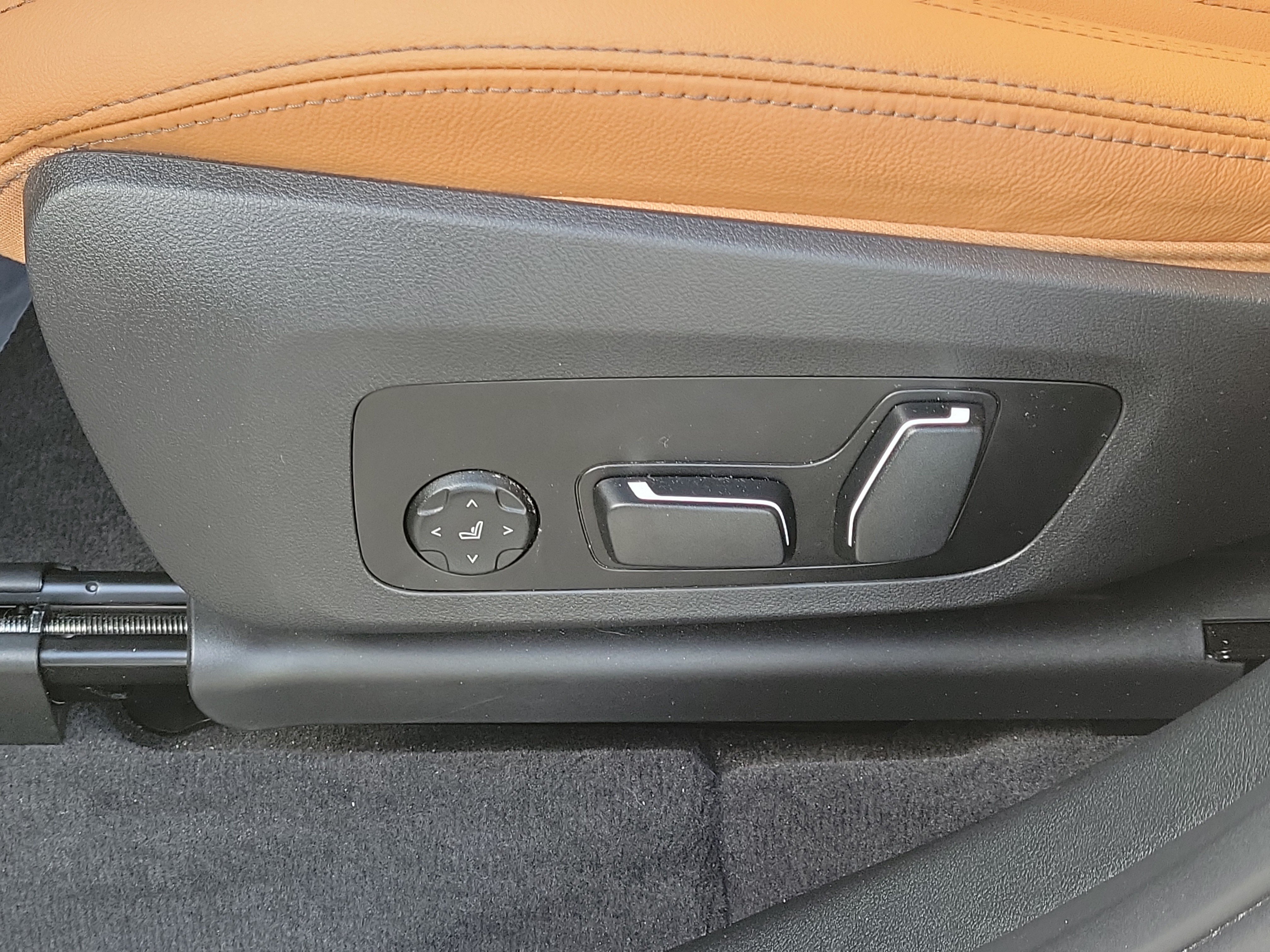 Used 2024 BMW X3 sDrive30i w/ Premium Package w/ZPA RWD image 21