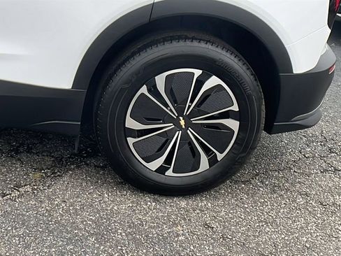 New 2026 Chevrolet Blazer EV LT image 9