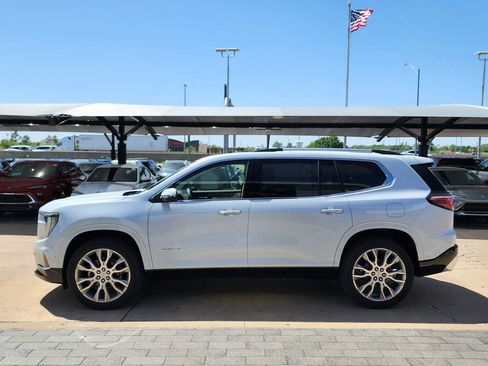 New 2026 GMC Acadia Denali FWD image 7