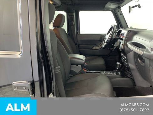 Used 2016 Jeep Wrangler Unlimited Sport w/ Connectivity Group image 33