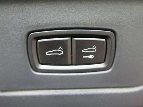 Used 2012 Porsche Panamera Turbo S image 33