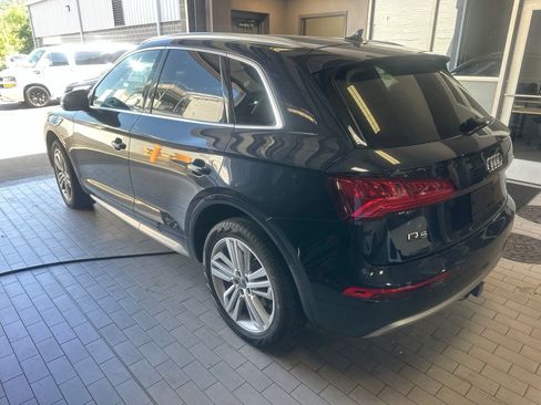 Used 2018 Audi Q5 2.0T Premium Plus w/ Premium Plus Package AWD/4WD image 2