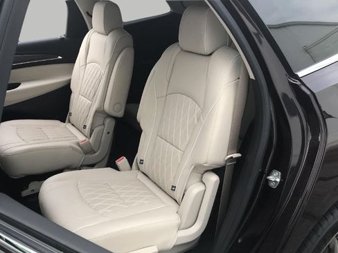 Certified 2022 Buick Enclave Avenir w/ Trailering Package, 5000 lbs. AWD/4WD image 18