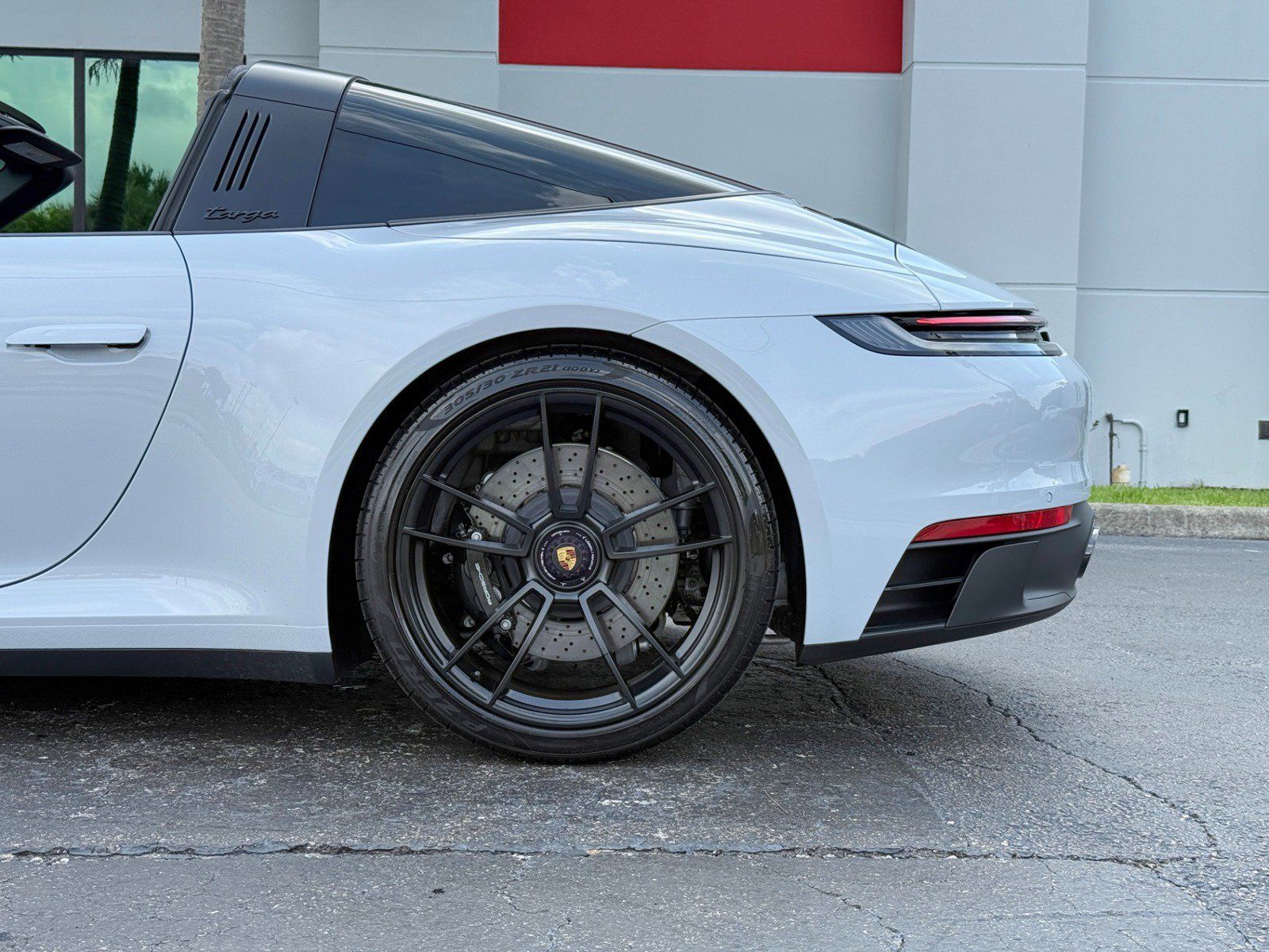 Used 2024 Porsche 911 Targa 4 GTS AWD/4WD image 9