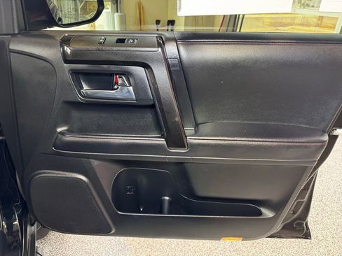 Certified 2024 Toyota 4Runner TRD Off-Road Premium w/ Moonroof Package AWD/4WD image 53