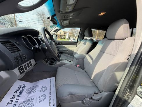 Used 2010 Toyota Tacoma 4x4 Double Cab image 9