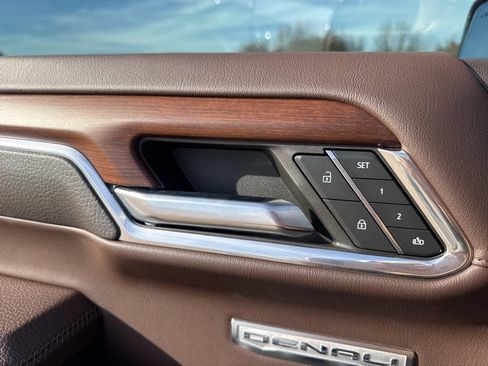 Used 2023 GMC Sierra 1500 Denali image 19