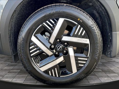New 2026 Nissan Kicks SV image 11