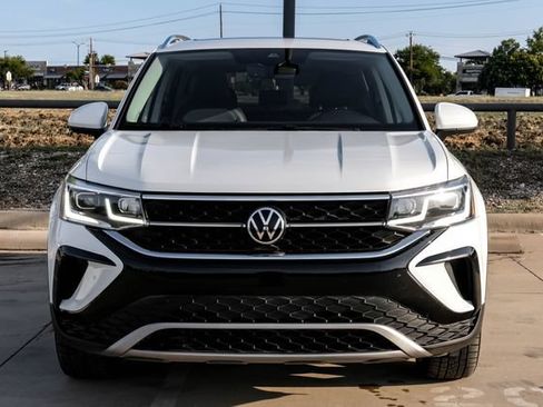 Used 2022 Volkswagen Taos SEL AWD/4WD image 5