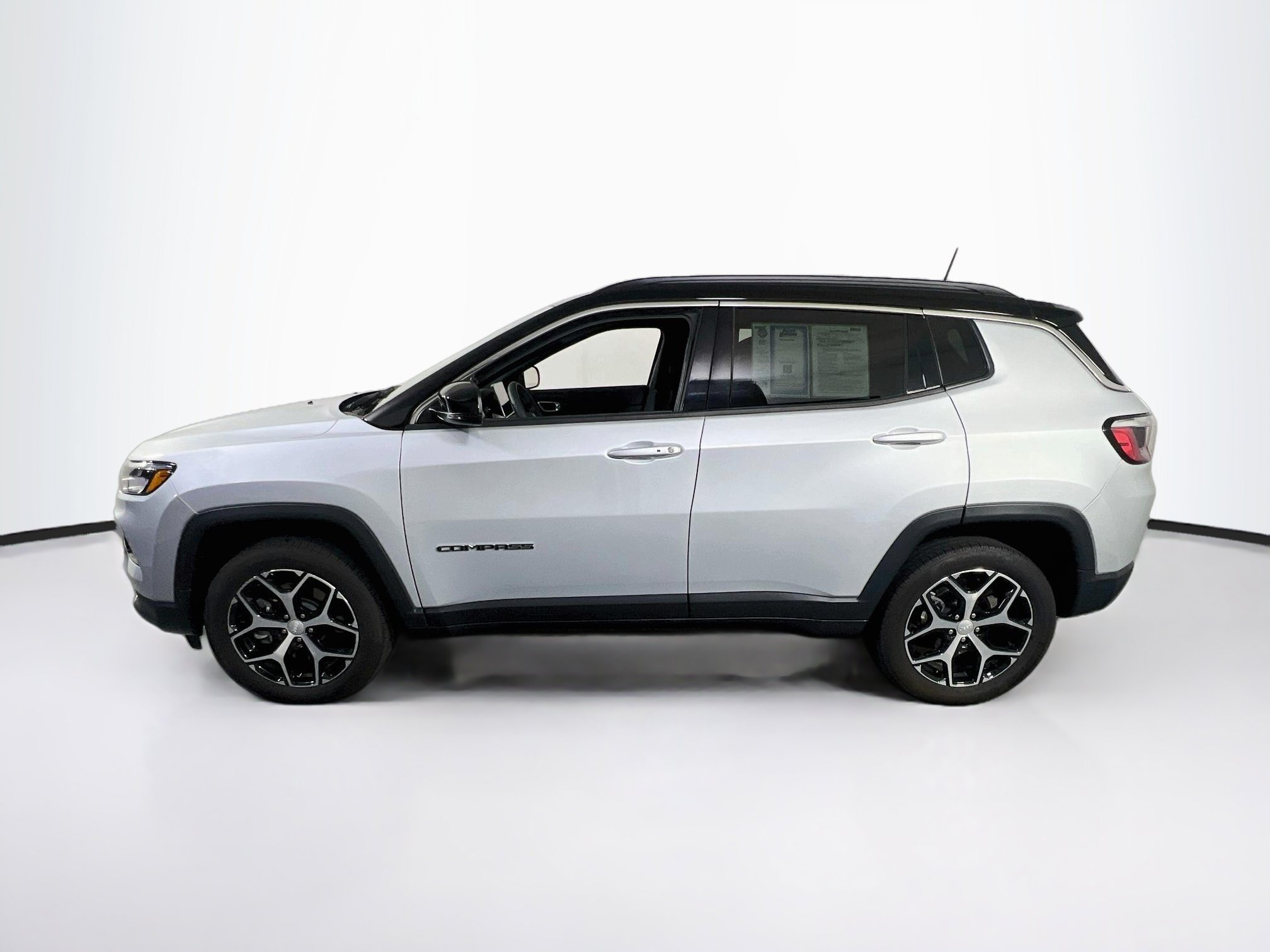 Used 2024 Jeep Compass Limited AWD/4WD image 8