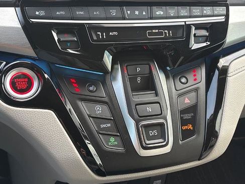 Used 2025 Honda Odyssey Touring image 15