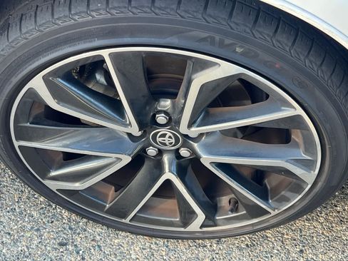 Used 2022 Toyota Corolla XSE FWD image 10