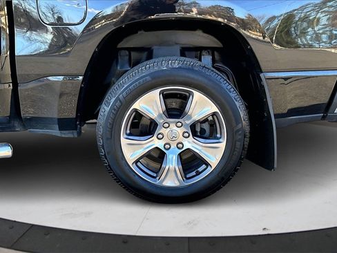 Used 2023 RAM 1500 Laramie image 36