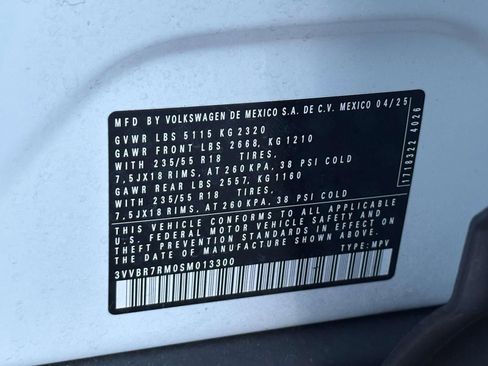 Used 2025 Volkswagen Tiguan S image 11