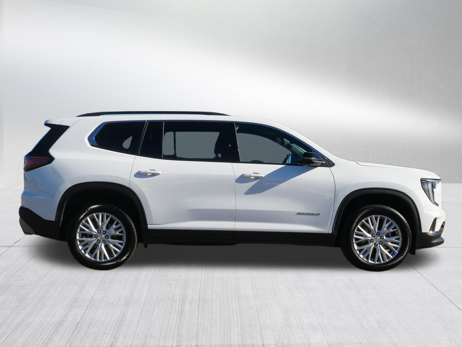 Used 2026 GMC Acadia Elevation w/ Elevation Premium Package AWD/4WD image 8