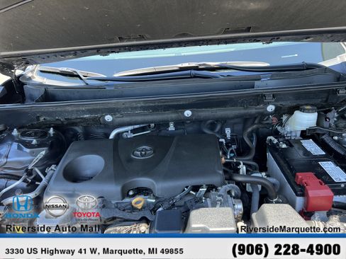 Used 2025 Toyota RAV4 XLE AWD/4WD image 13