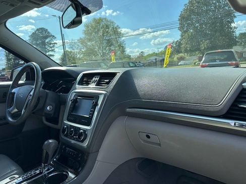 Used 2015 GMC Acadia SLT FWD image 32