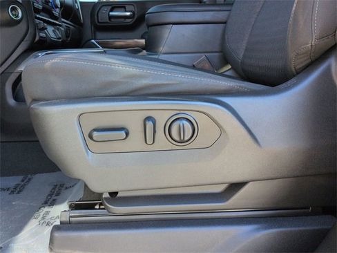 Used 2021 Chevrolet Silverado 1500 LT Trail Boss w/ Convenience Package II image 19