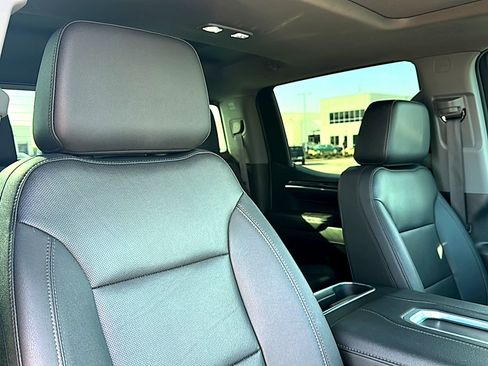 Used 2022 Chevrolet Silverado 1500 LTZ w/ LTZ Premium Package image 23