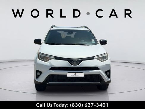Used 2018 Toyota RAV4 SE w/ Power Extra Value Package FWD image 16