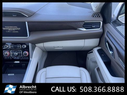 Used 2022 GMC Yukon Denali AWD/4WD image 21