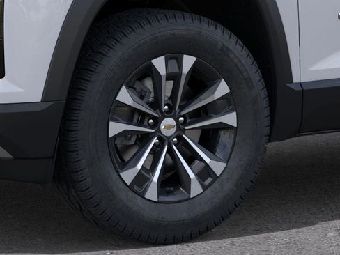 New 2026 Chevrolet Equinox LT image 9