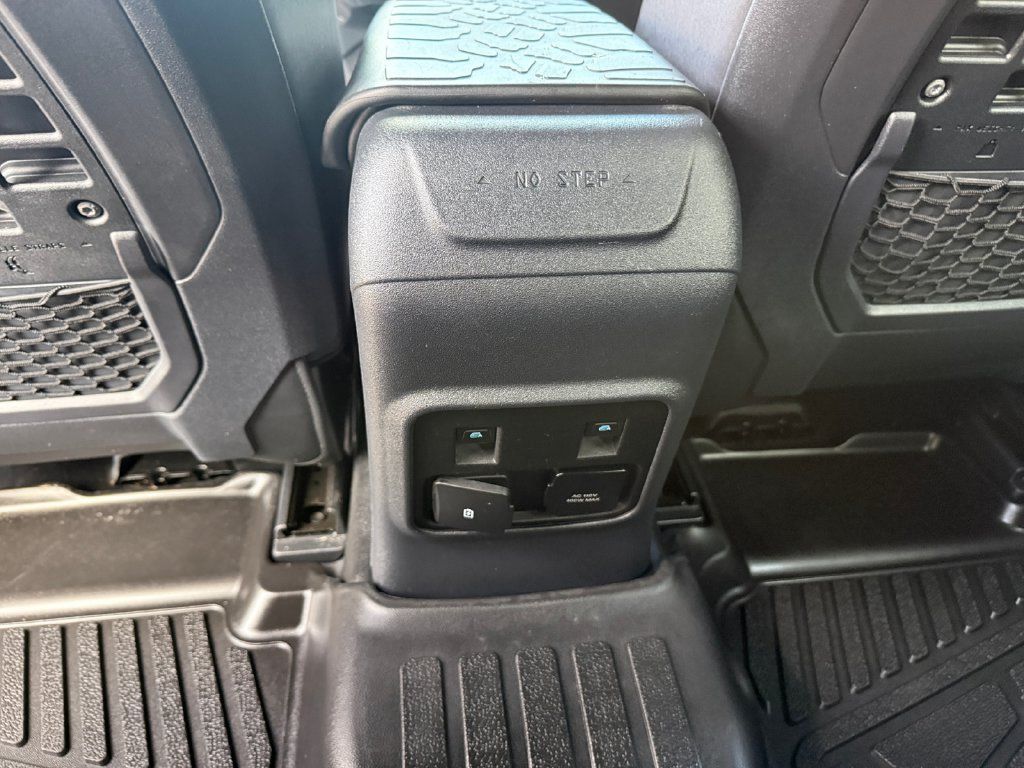 Used 2024 Ford Bronco Big Bend AWD/4WD image 29