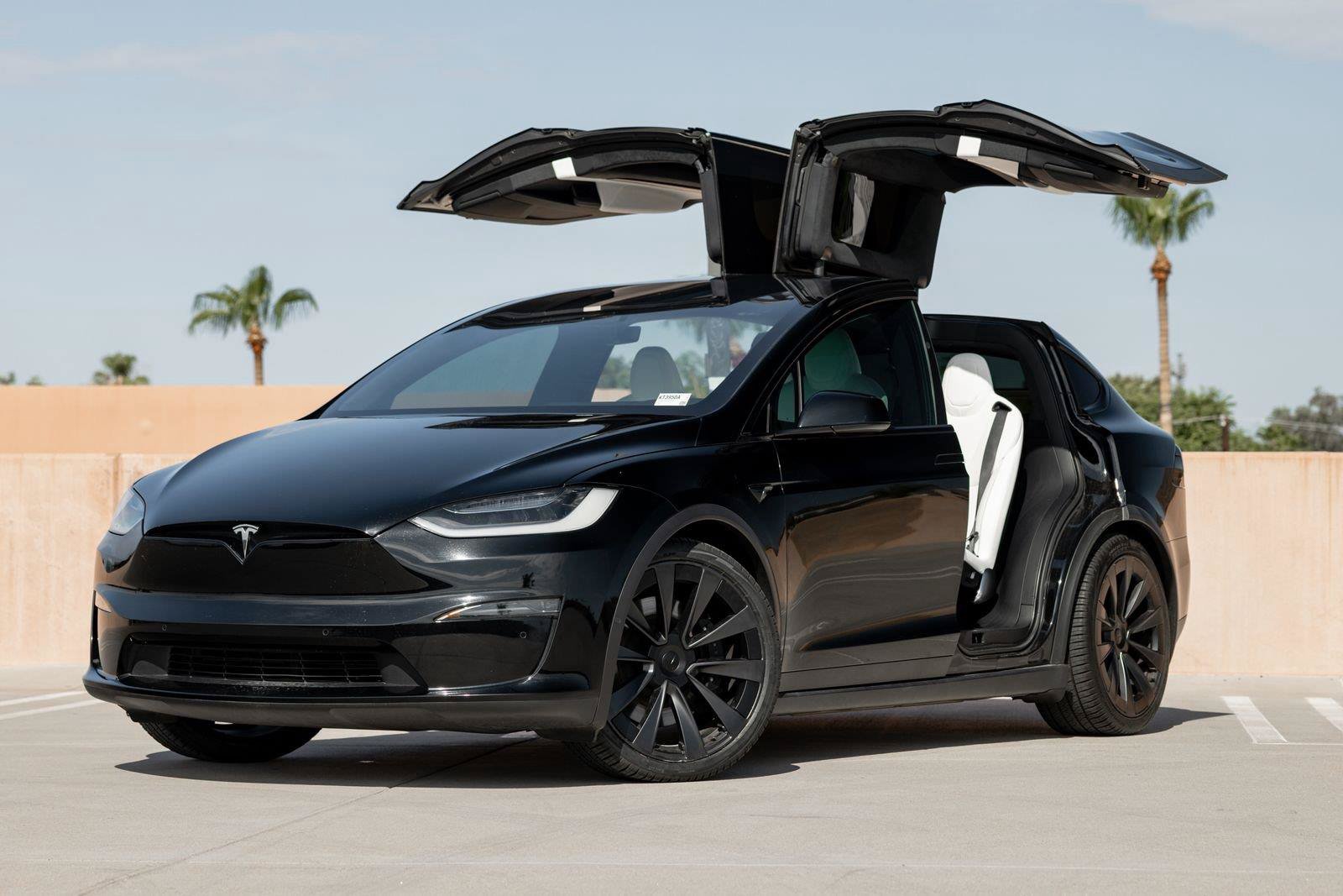 Used 2023 Tesla Model X Plaid AWD/4WD image 5