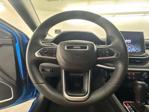Used 2024 Jeep Compass Latitude AWD/4WD image 19