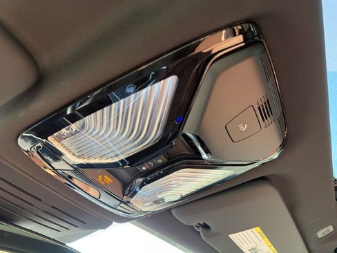 Certified 2025 BMW X5 M60i w/ Executive Package AWD/4WD image 33