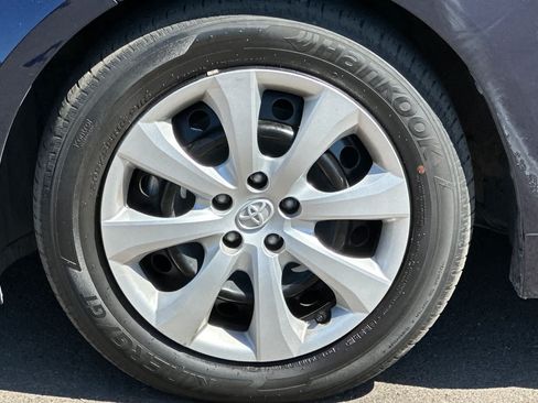 Used 2022 Toyota Corolla LE FWD image 24