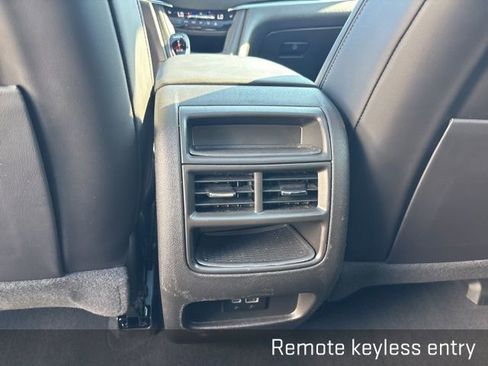 Used 2024 Cadillac XT5 Premium Luxury AWD/4WD image 30