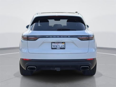 Used 2020 Porsche Cayenne image 4