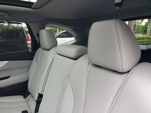 Used 2024 Acura MDX FWD w/ Technology Package image 13