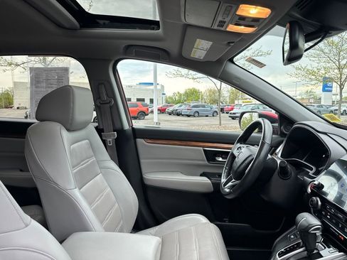 Used 2021 Honda CR-V Touring image 16